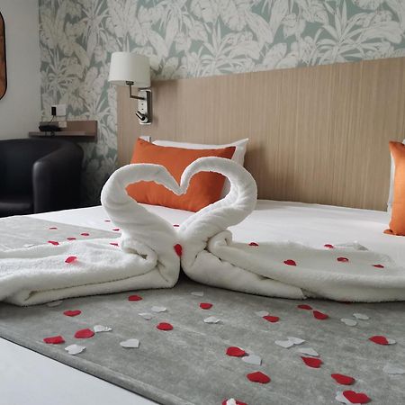 Hotel Continental Angers Bagian luar foto
